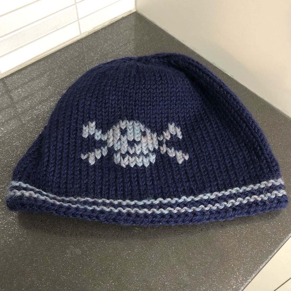 Handknit wool skull toque